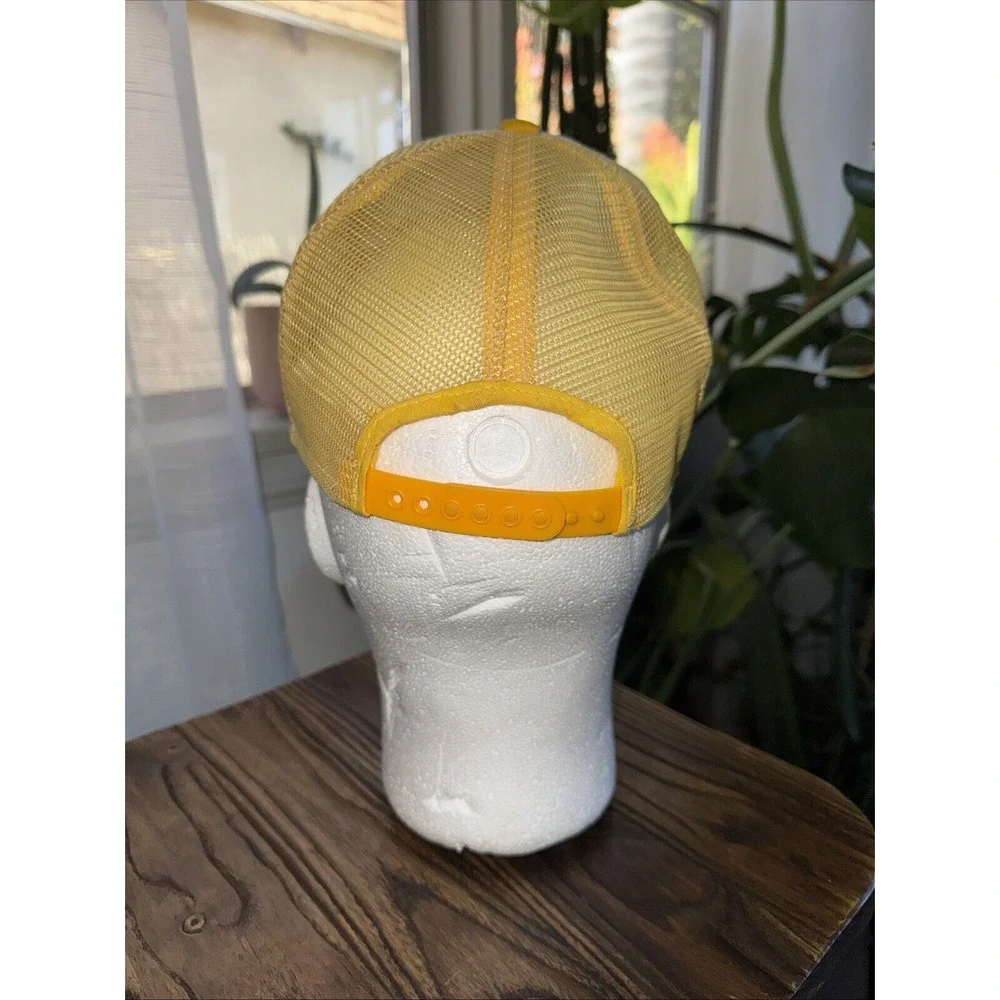 Wyoming Cowboys‎ One Size SnapBack Mesh Trucker Hat